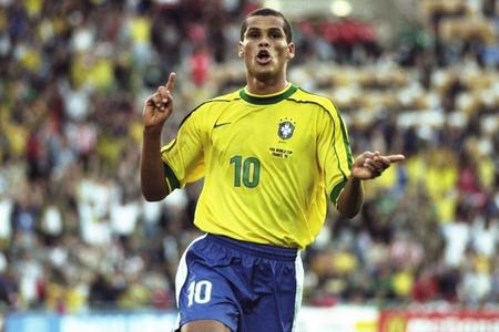 一个更为立 一个更为立