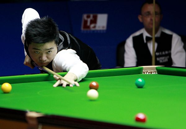 间的较量激 间的较量激