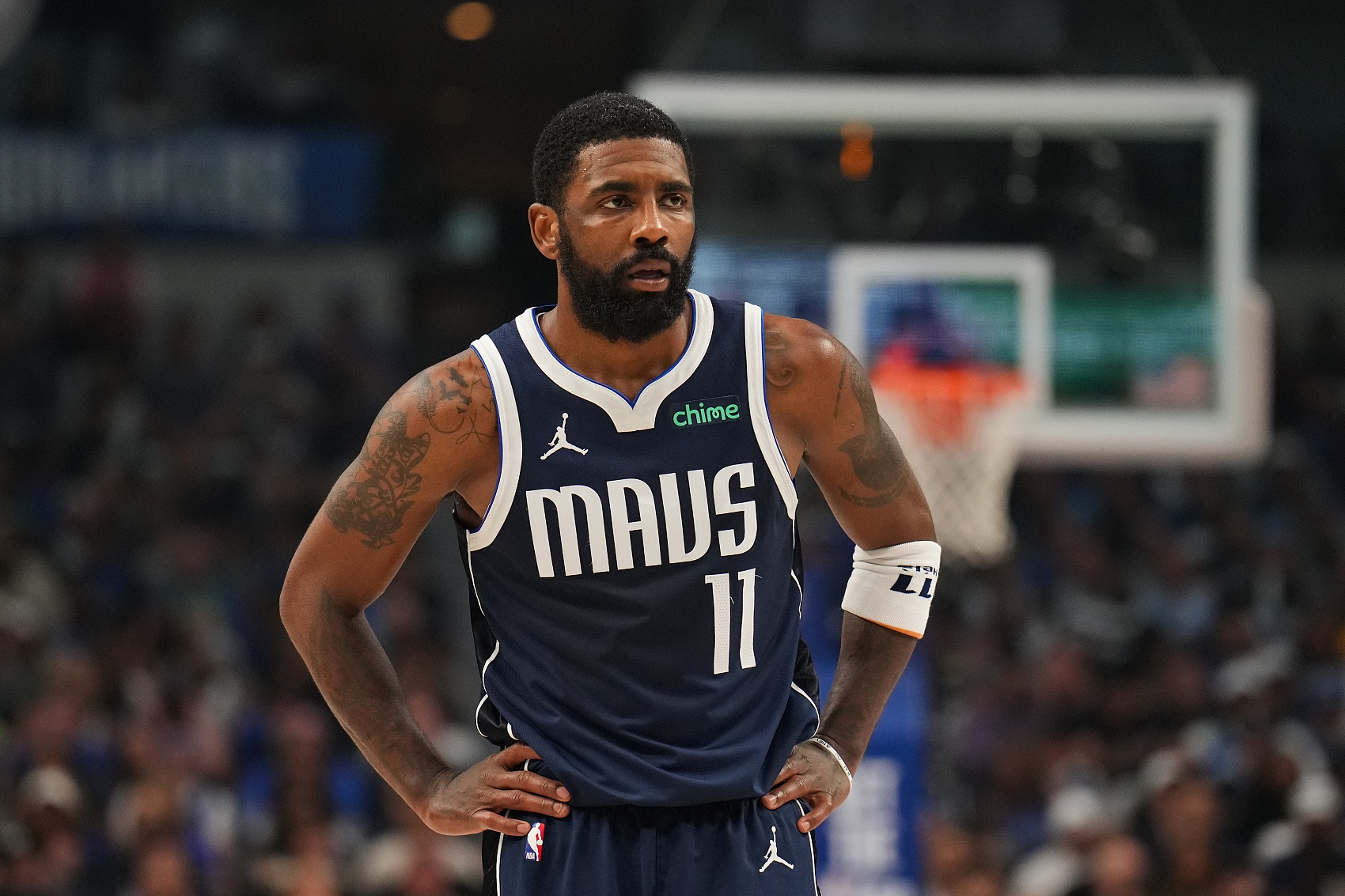 于持球突破 于持球突破