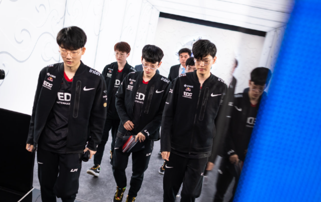 反面警示 反面警示